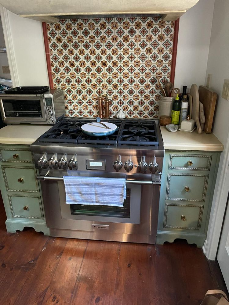 Appliance repair technician in Aliso Viejo